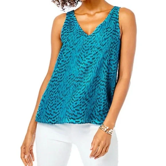 Lilly Pulitzer NWT Size XL Stunning Blue Patterned Sleeveless V-Neck Blouse Top - Picture 3 of 9